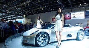 Jaguar at Dubai International Motor Show 12